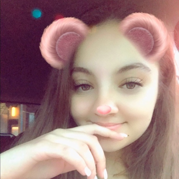 Meet your Posher, Tiana - Picture 1 of 1